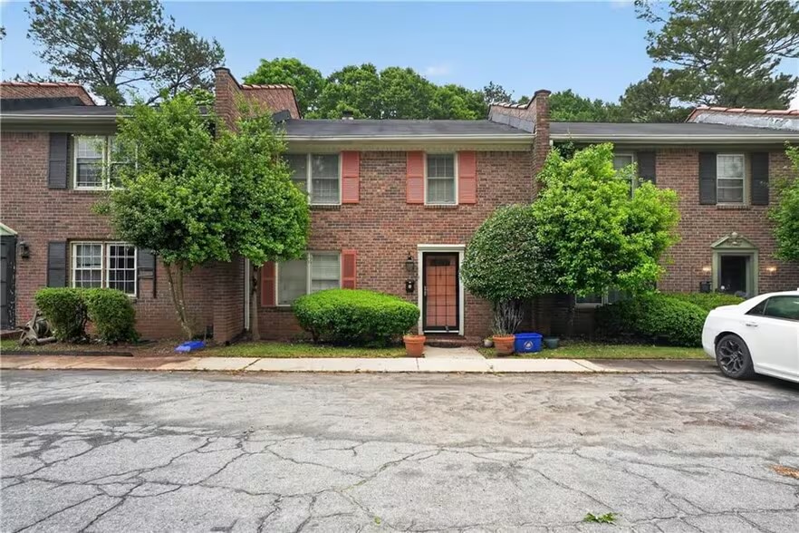 Exterior of 105 Glen Acres Ct